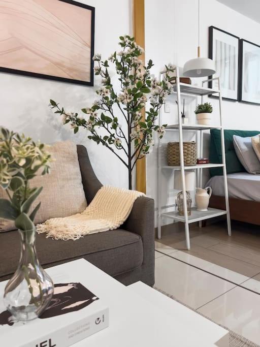 One Uptown Residences Bgc タギッグ エクステリア 写真
