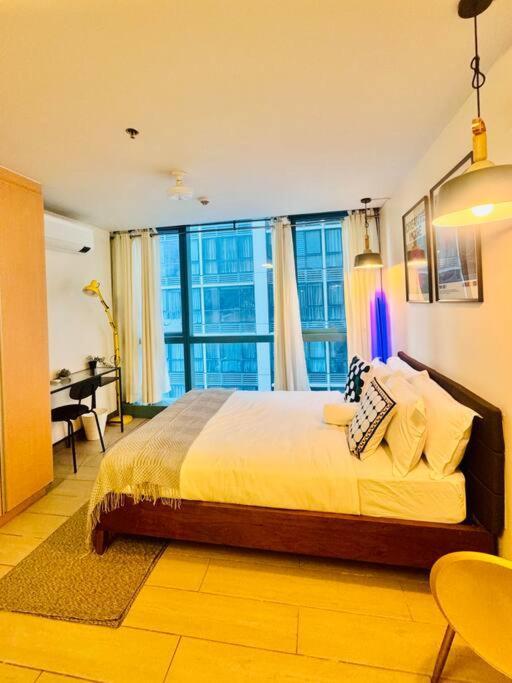 One Uptown Residences Bgc タギッグ エクステリア 写真