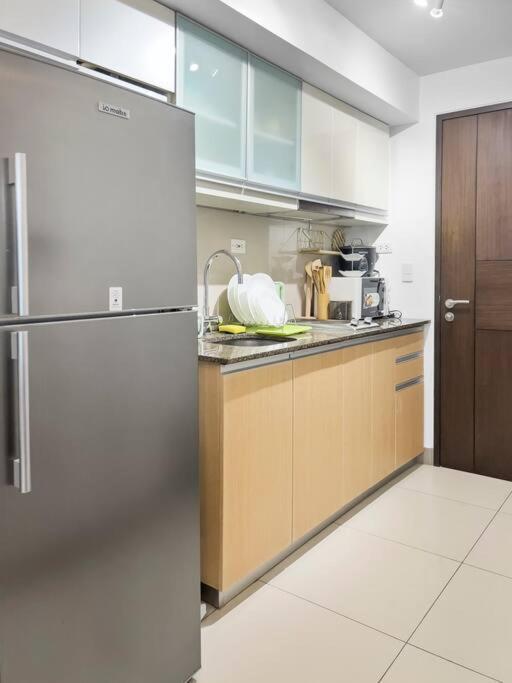 One Uptown Residences Bgc タギッグ エクステリア 写真
